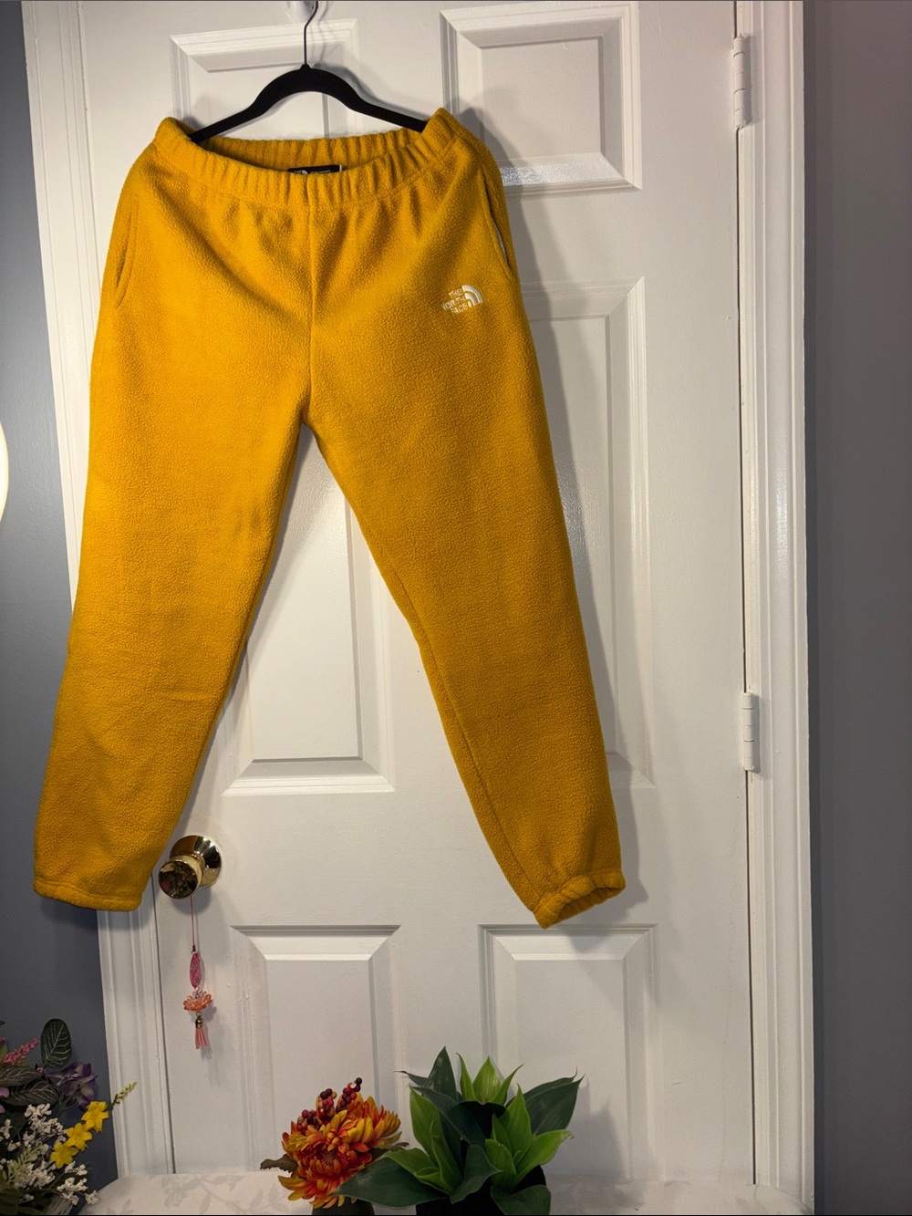 The North Face Men’s Yellow Fleece Pants Size L – New Without Tags